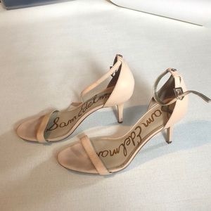 Small heeled nude strappy heels
